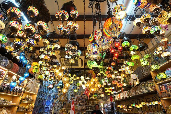 Thread of Faith and Fabric: Singapore Kampong Glam Walking Tour - From Bugis MRT to Bussorah Street: a smooth 2 to 2.5-hour flow
