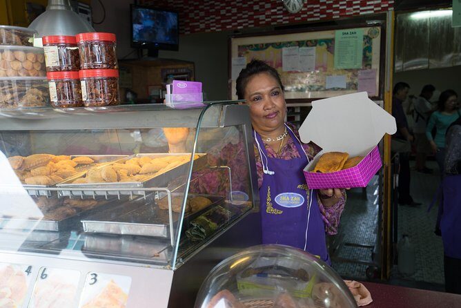 Ultimate Food Journey - The tastings: putu piring, kueh pie tees, and spring-roll ingredients