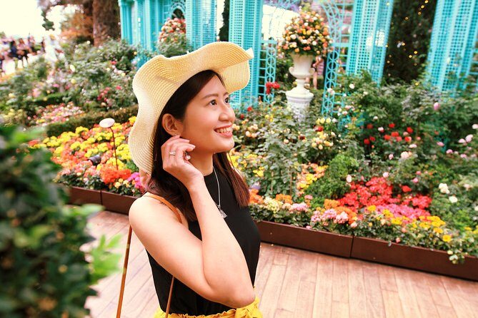 Vacation Photographer in Singapore - How the Photographer Gets You Looking Natural (Not Stiff)