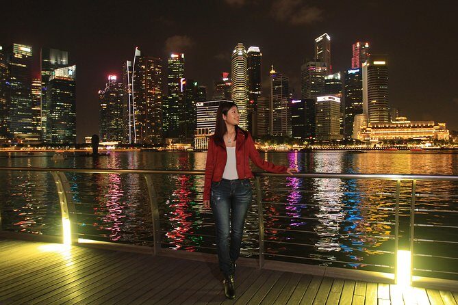 Vacation Photographer in Singapore - Stop 1: Marina Bay Waterfront Promenade for Skyline-Looking Photos